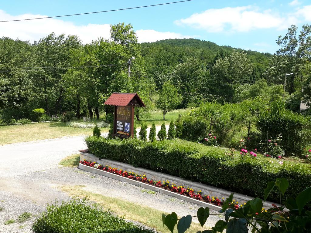 جيزيرسي Lake House الغرفة الصورة